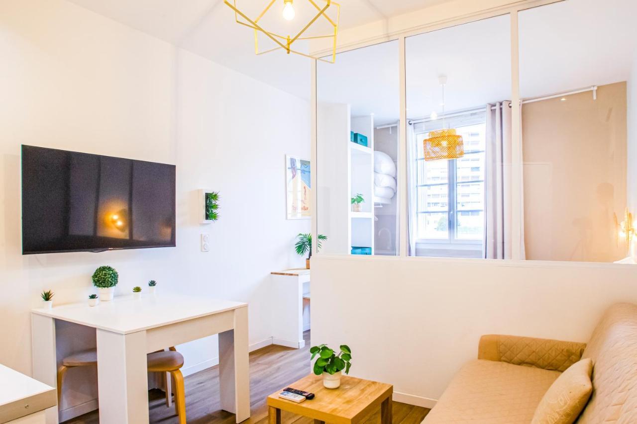 La Cle Studio Clim, Wifi, Gare Et Port De Toulon Exterior photo